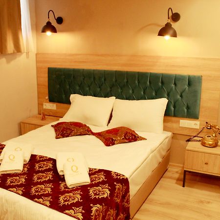 The Reina Hotel Istanbul Bagian luar foto