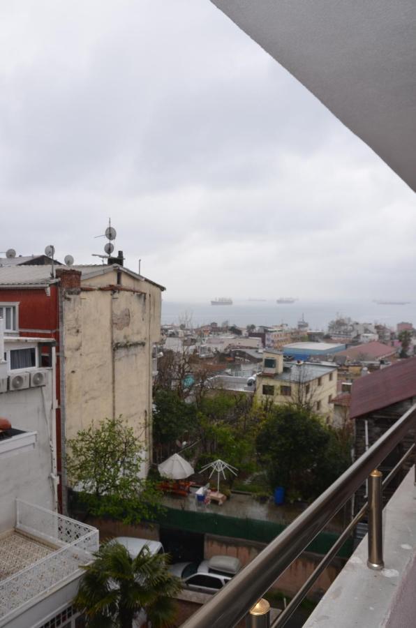 The Reina Hotel Istanbul Bagian luar foto