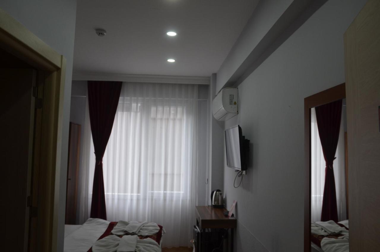 The Reina Hotel Istanbul Bagian luar foto