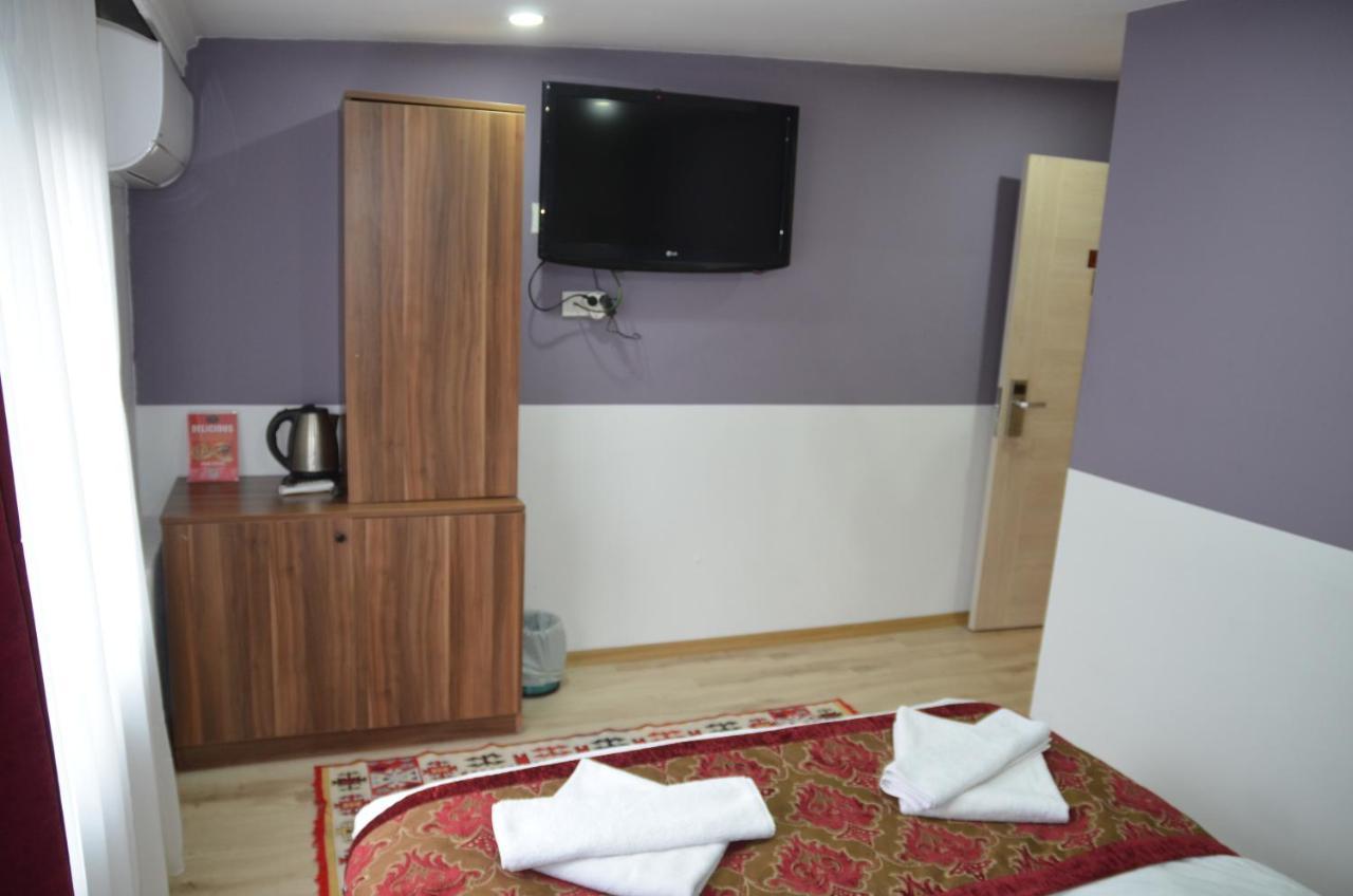 The Reina Hotel Istanbul Bagian luar foto