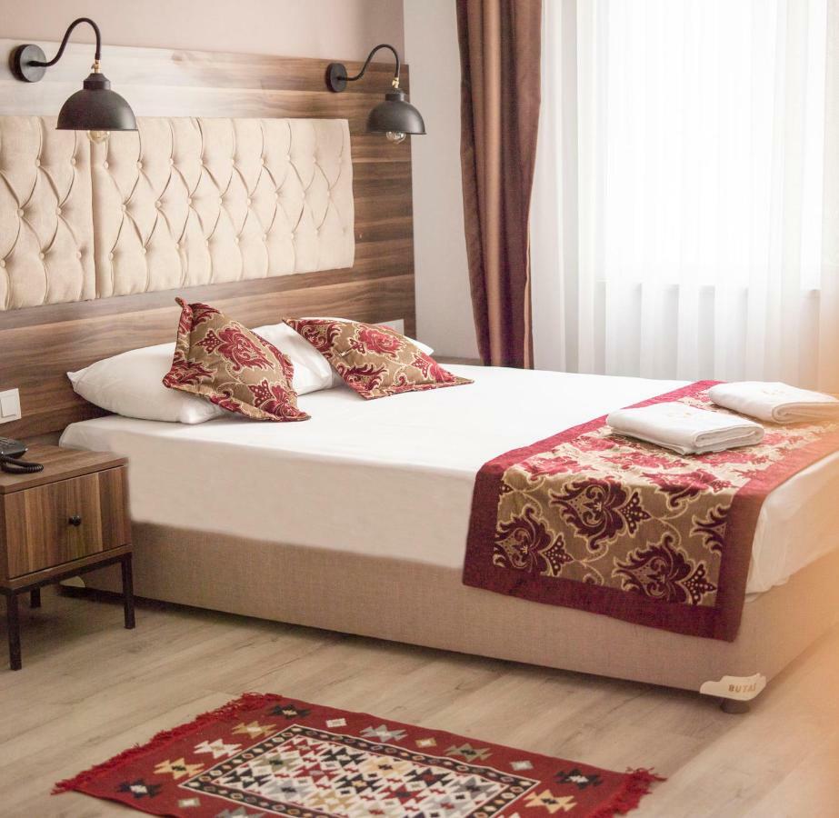 The Reina Hotel Istanbul Bagian luar foto