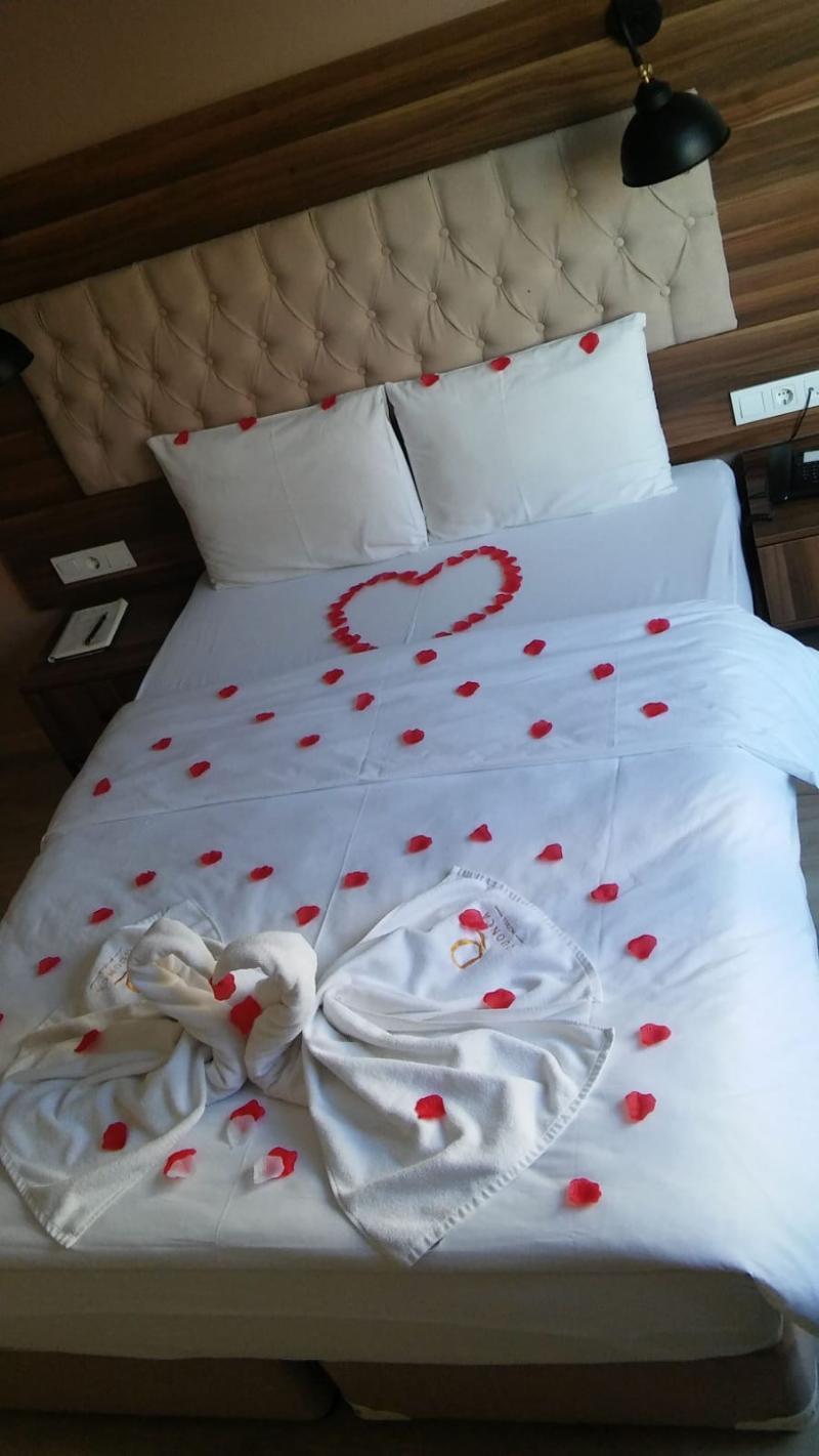 The Reina Hotel Istanbul Bagian luar foto